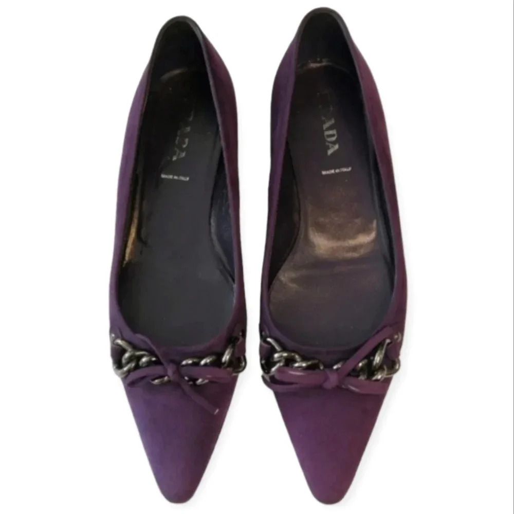Vintage Prada Purple Suede Flats with Chain Link and Bow Pointed Toe 37 or 7 US